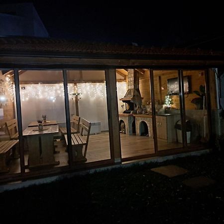 Guest House Ideal Saparewa Banja Exterior foto