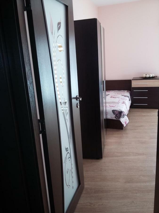 Guest House Ideal Saparewa Banja Exterior foto